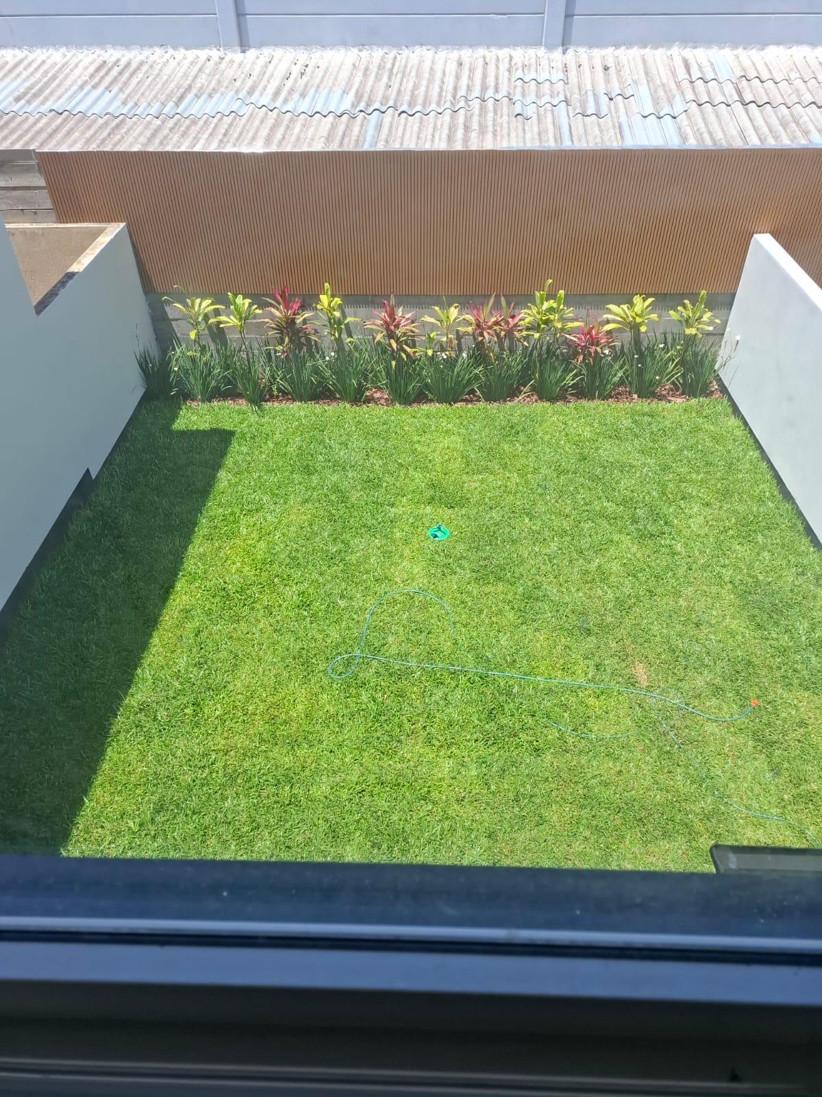 Sobrado Muito bem Construído em Garopaba — foto 3