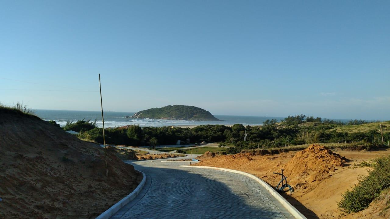 Condomínio na frente do Mar — foto 1