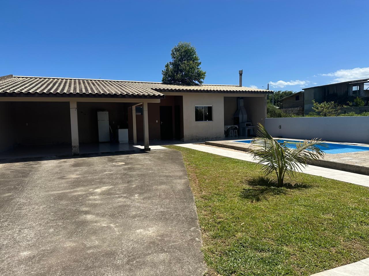 Casa com Piscina no Campo Duna