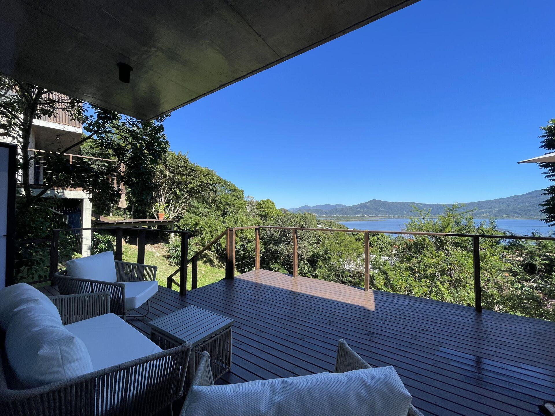 Casa Com vista na Ferrugem — foto 1