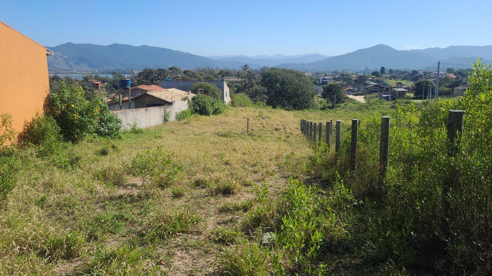 Lindo Terreno na Praia do Rosa — foto 3