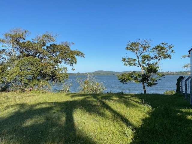 àrea beira de lagoa — foto 2