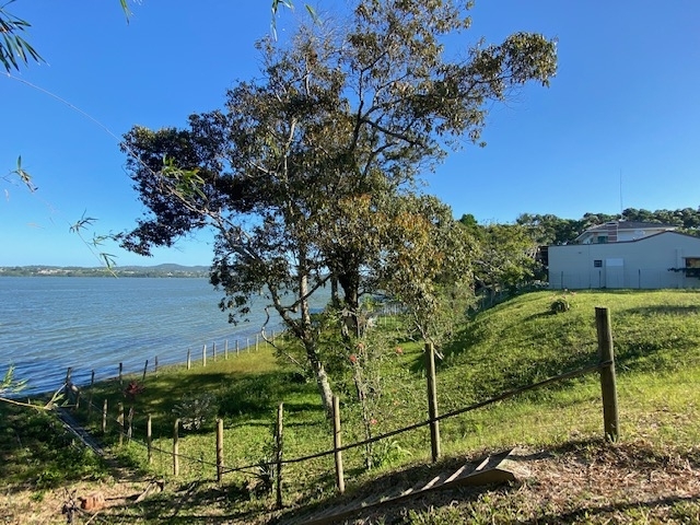 àrea beira de lagoa — foto 6